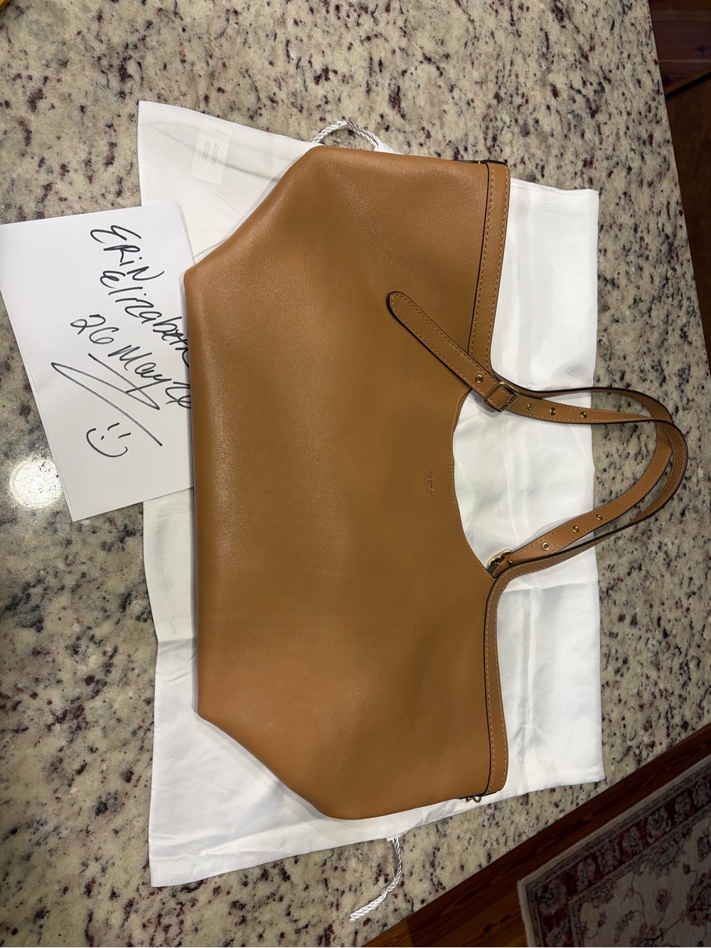 Women’s Smooth Leather Shoulder Bag - Tan